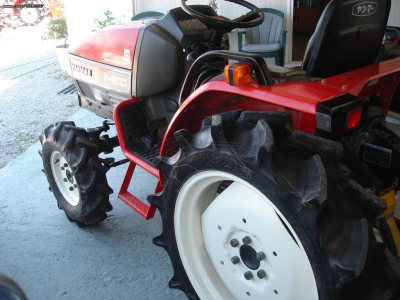 YANMAR F 200 - Image 7