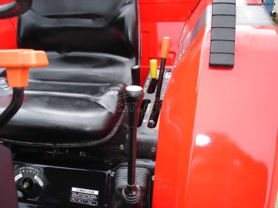 MITSUBISHI MT 225 - Image 14