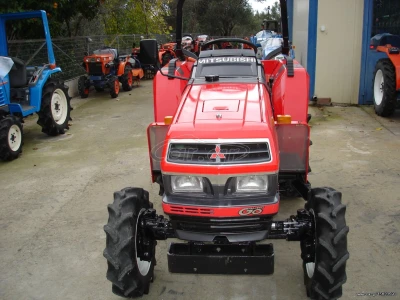MITSUBISHI MT 225 - Image 4