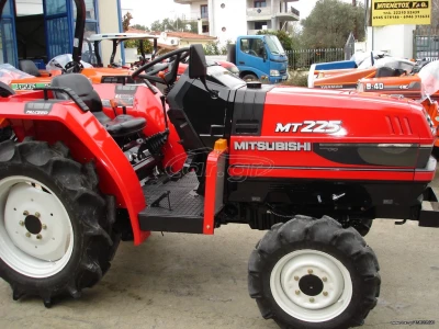MITSUBISHI MT 225 - Image 2