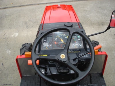 MITSUBISHI MT 225 - Image 10