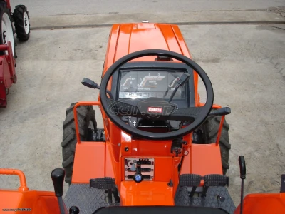 KUBOTA L1 235 - Image 8