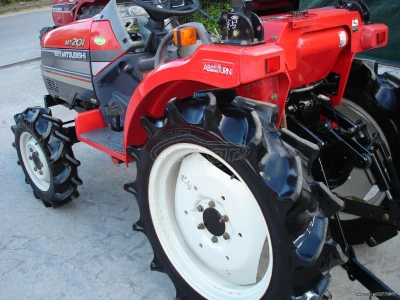 MITSUBISHI MT 201D - Image 7