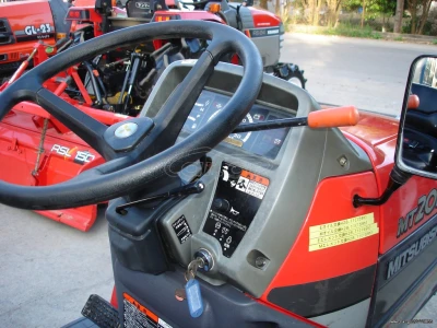 MITSUBISHI MT 201D - Image 11