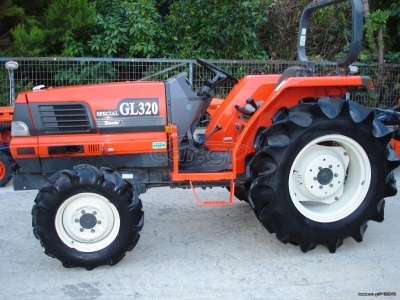 KUBOTA GL 320