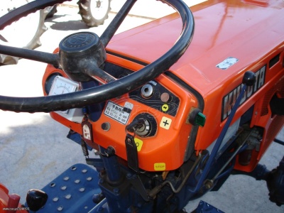 KUBOTA B 7001 - Image 12