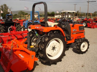 KUBOTA GT 5 - Image 3