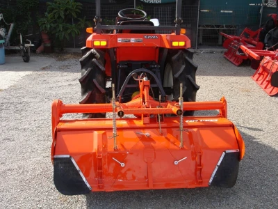 KUBOTA GT 5 - Image 9